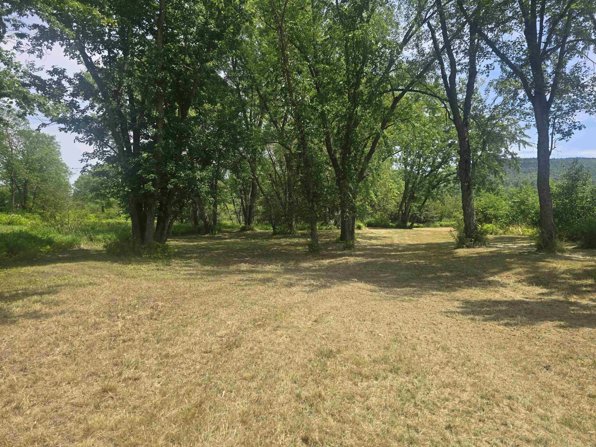 00 Braggs Bay Off Errol NH 03579