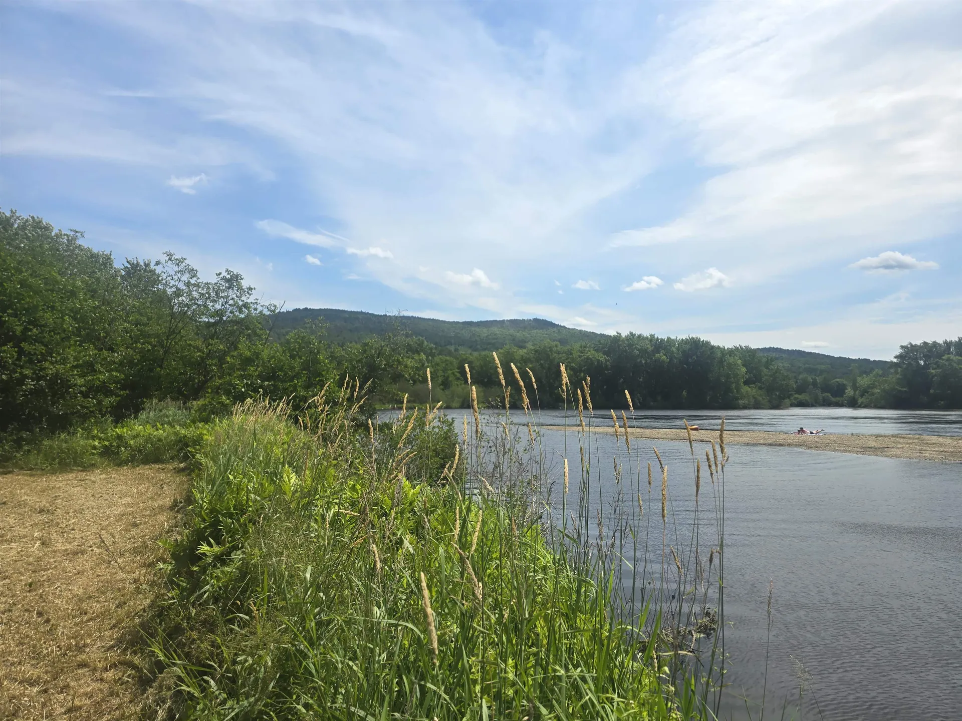 00 Braggs Bay Off Errol NH 03579