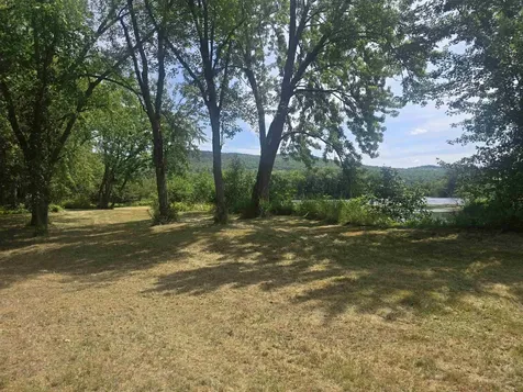 00 Braggs Bay Off Errol NH 03579