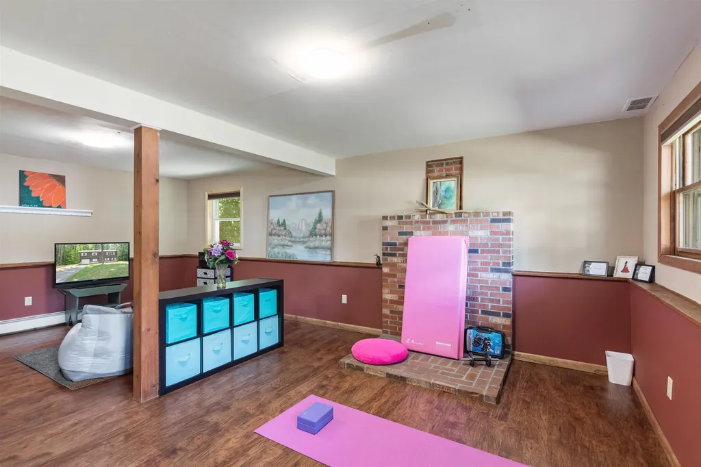 15 Kimberly Drive Essex VT 05452