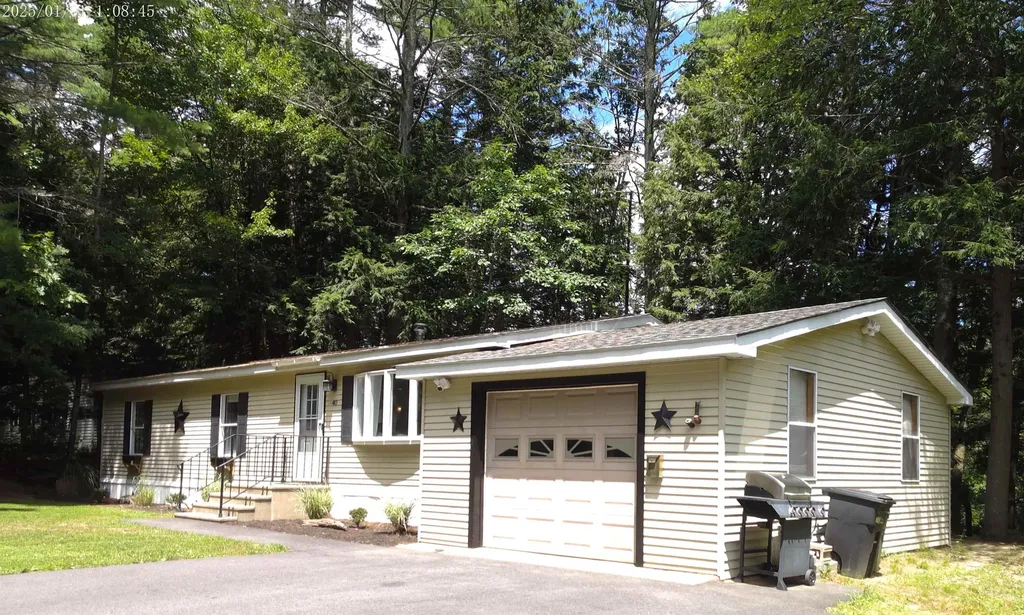 40 Evergreen Lane Hopkinton NH 03229