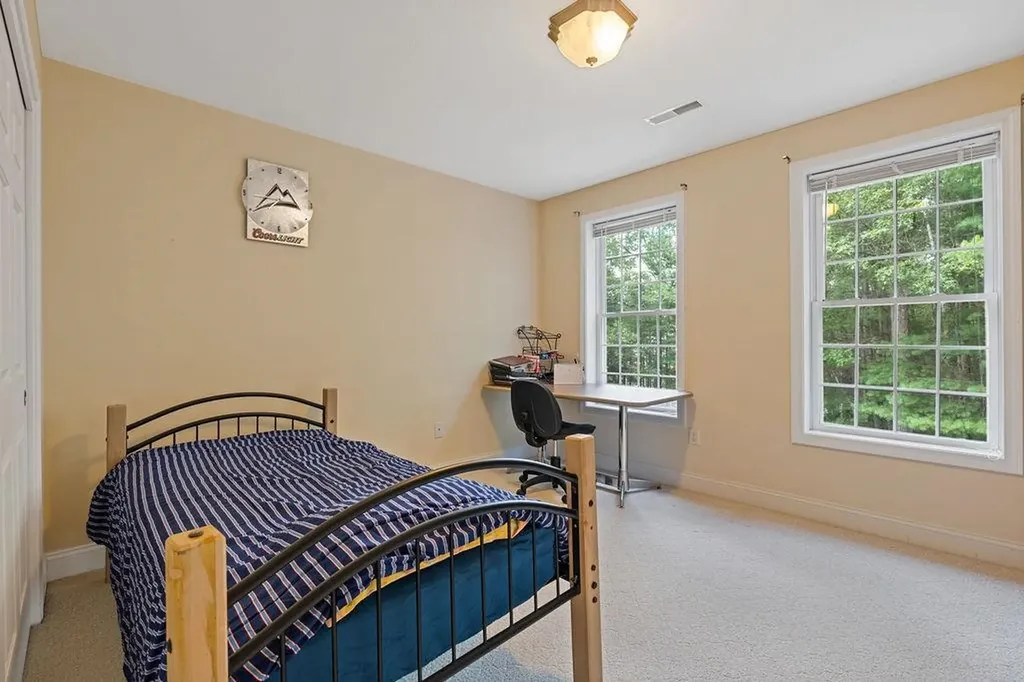 13 Moose Hollow Road Litchfield NH 03052