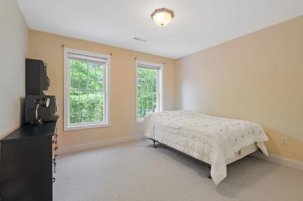 13 Moose Hollow Road Litchfield NH 03052