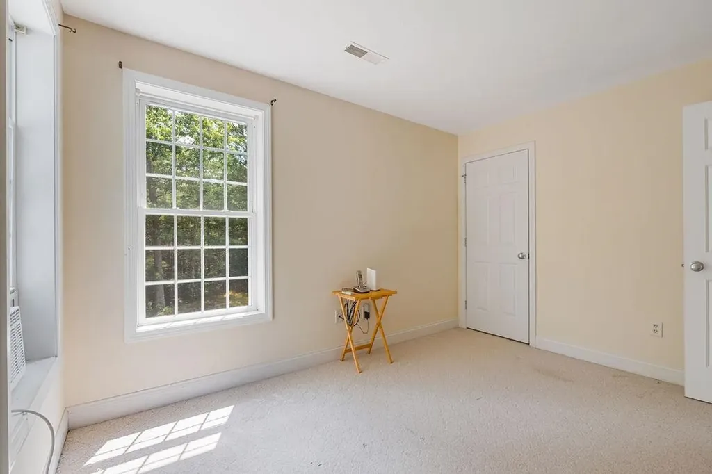 13 Moose Hollow Road Litchfield NH 03052