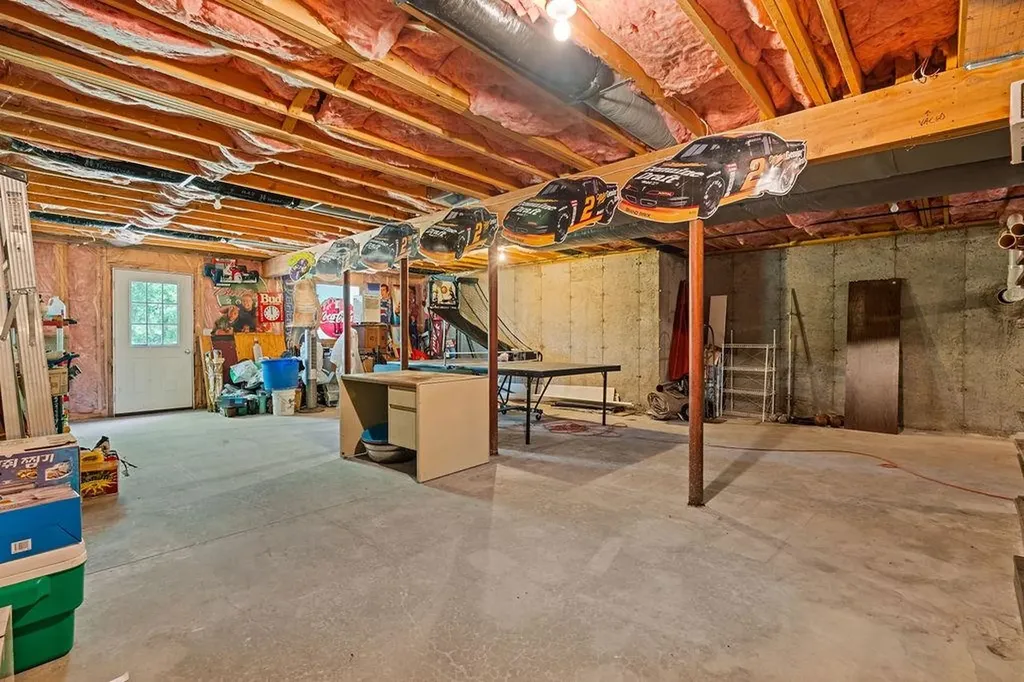 13 Moose Hollow Road Litchfield NH 03052