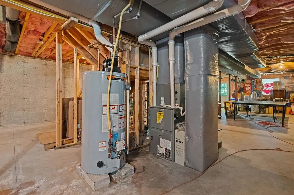 13 Moose Hollow Road Litchfield NH 03052