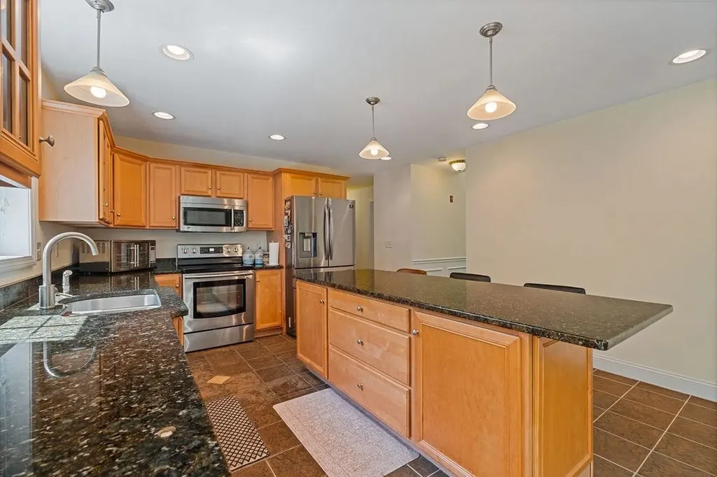 13 Moose Hollow Road Litchfield NH 03052