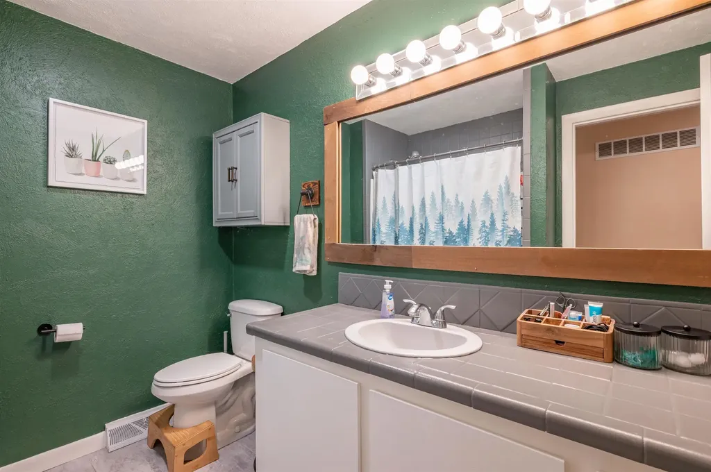 3 Haines Terrace Merrimack NH 03054