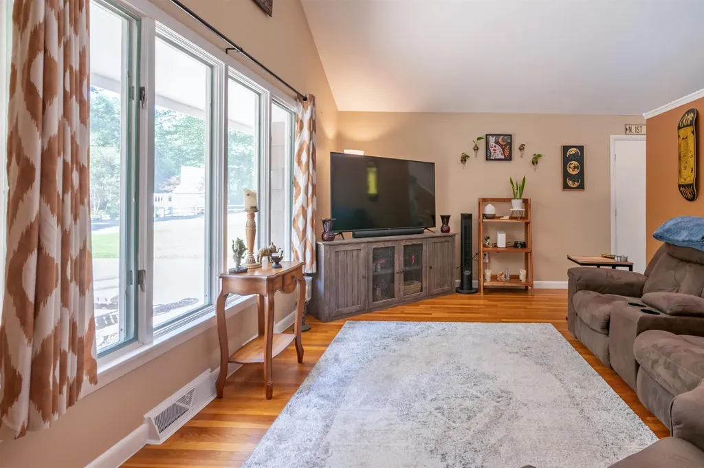 3 Haines Terrace Merrimack NH 03054