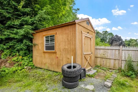 376 Portland Street St. Johnsbury VT 05819