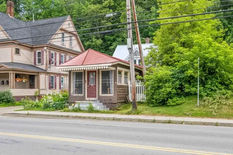 376 Portland Street St. Johnsbury VT 05819