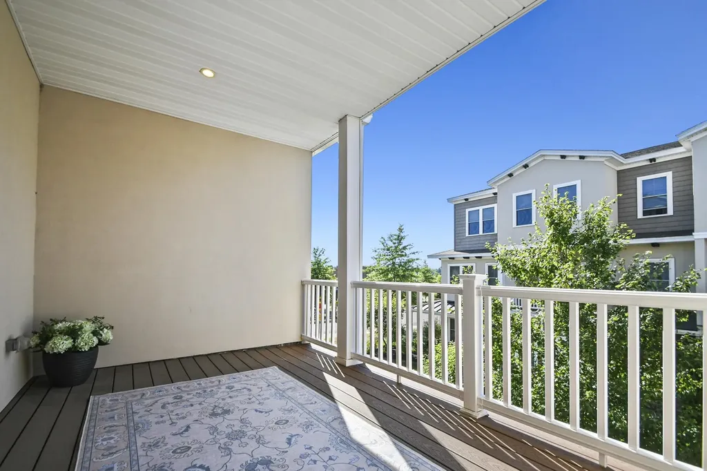 3 Cortona Way Salem NH 03079