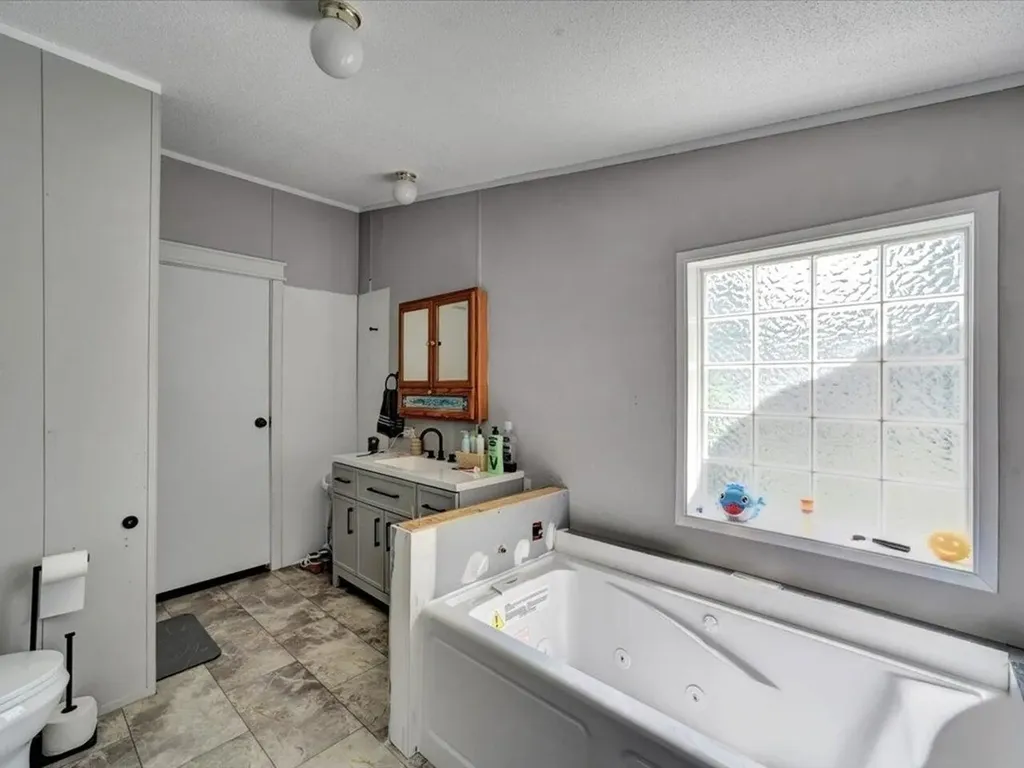 8 Middle Road Swanton VT 05488