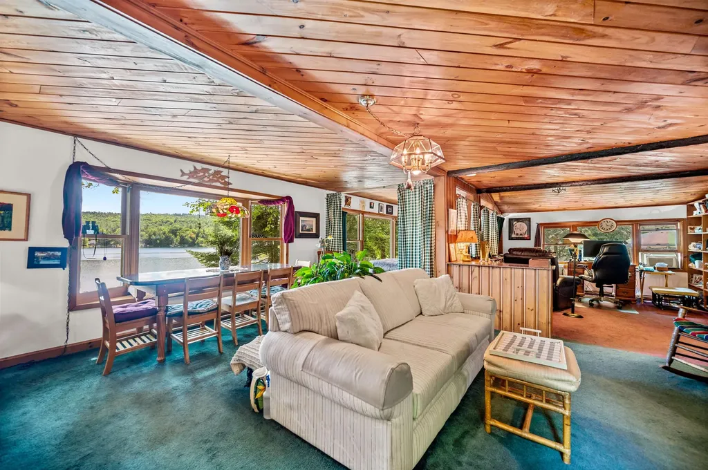 85 Upper Herricks Cove Road Woodbury VT 05681