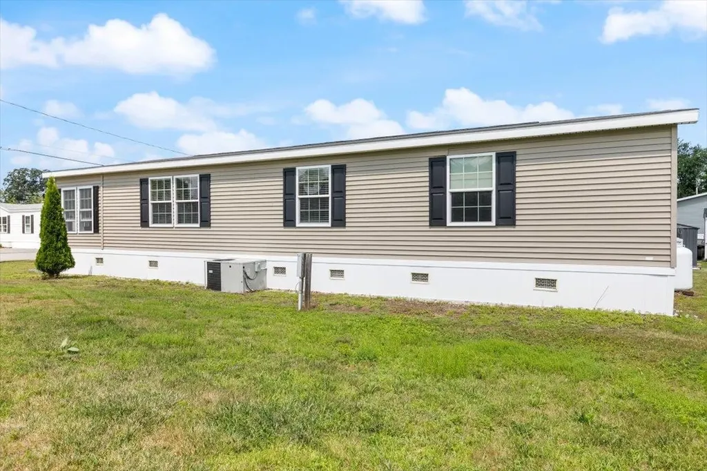 30 Hagop Road Salem NH 03079