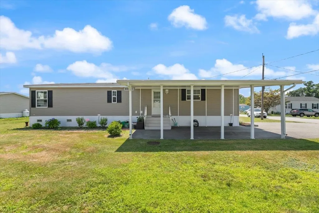 30 Hagop Road Salem NH 03079