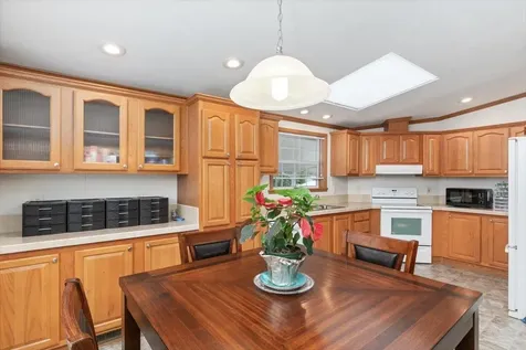 30 Hagop Road Salem NH 03079