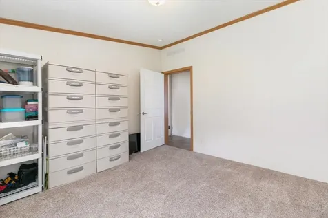 30 Hagop Road Salem NH 03079