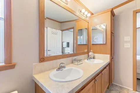 30 Hagop Road Salem NH 03079