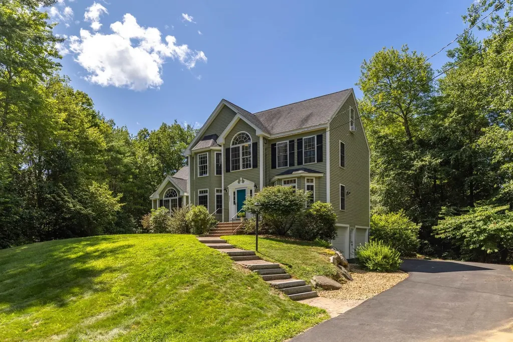 221 Oak Hill Road Barrington NH 03825