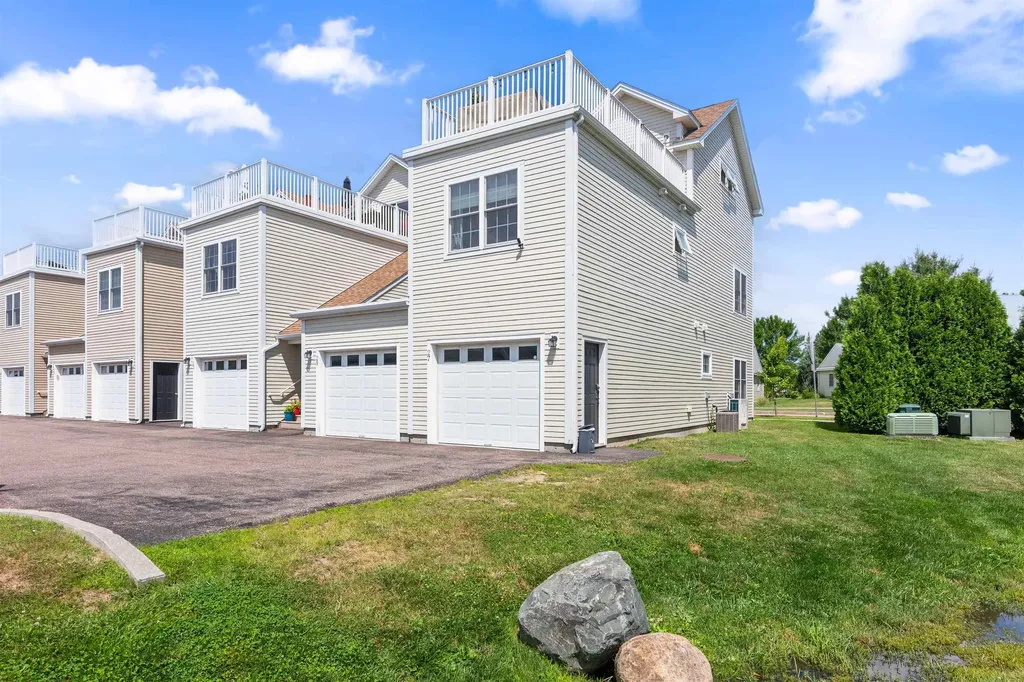 27 Jakes Way Williston VT 05495