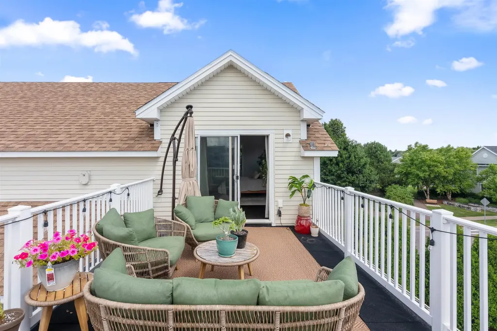 27 Jakes Way Williston VT 05495