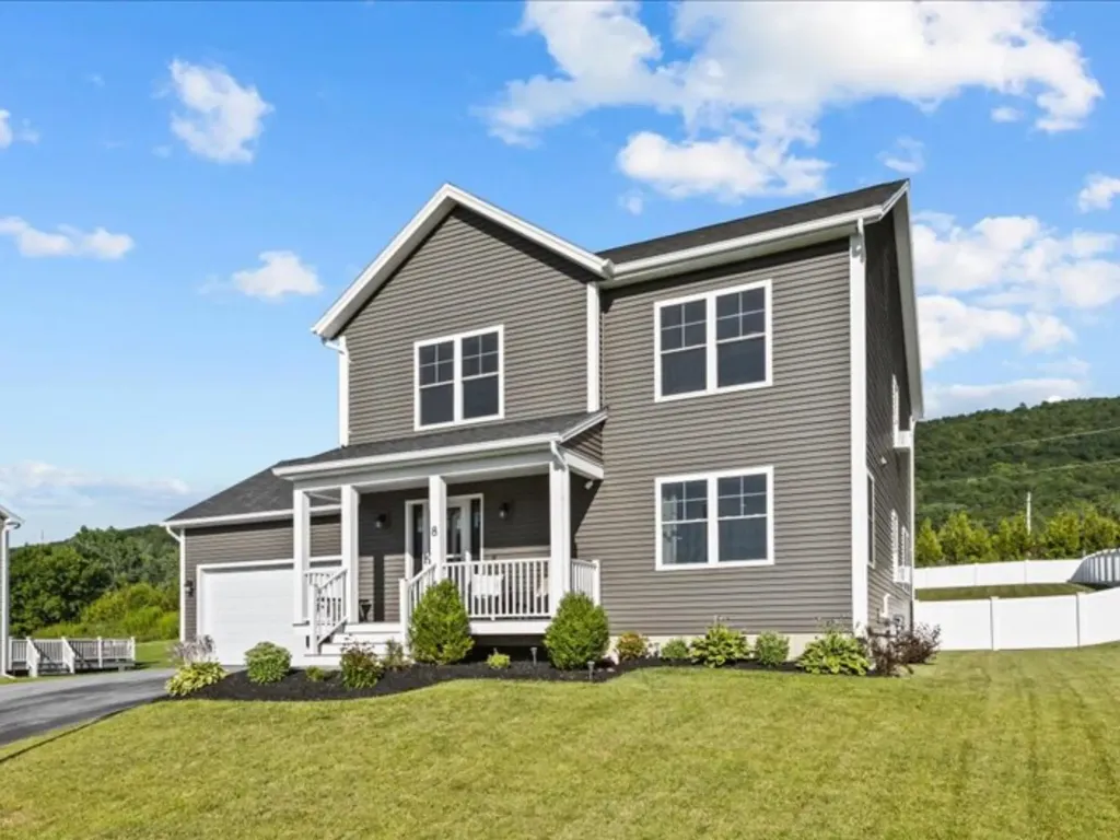 8 Allaire Drive St. Albans Town VT 05478
