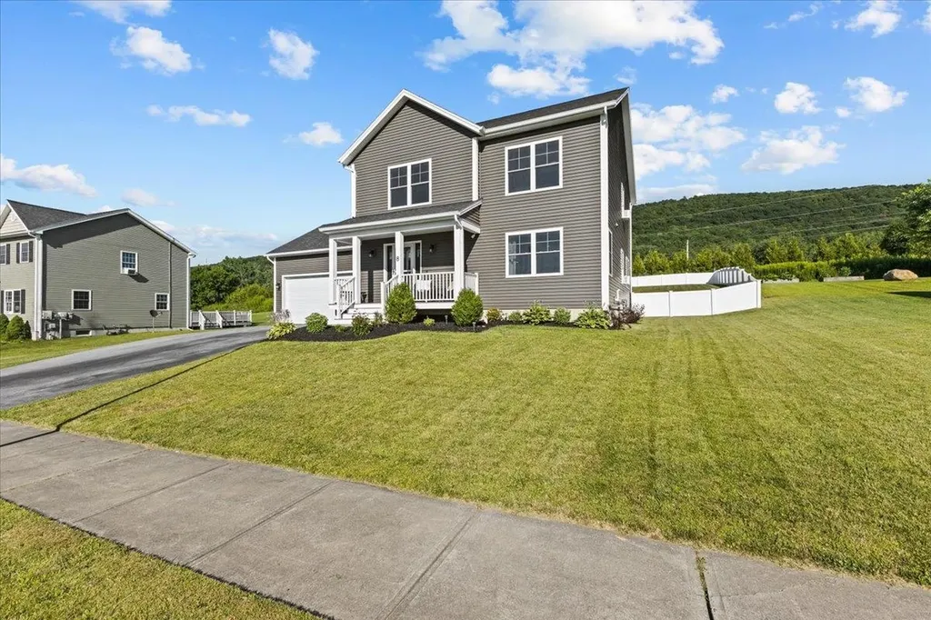 8 Allaire Drive St. Albans Town VT 05478