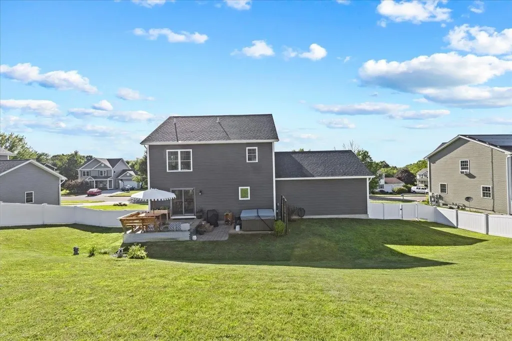8 Allaire Drive St. Albans Town VT 05478