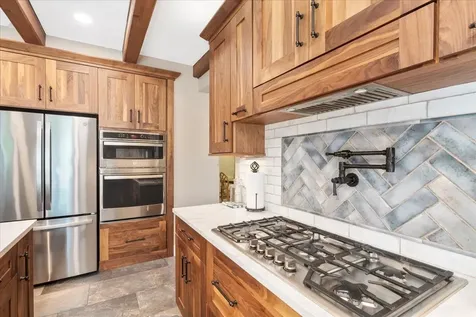 150 North Road Deerfield NH 03037