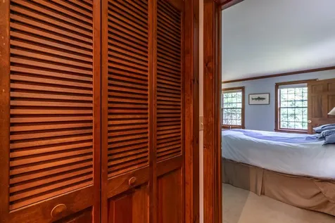 72 Two Cow Lane Manchester VT 05255