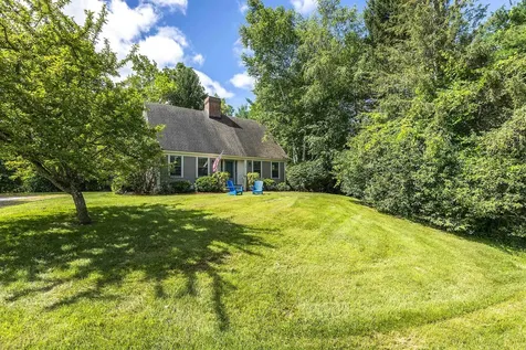 72 Two Cow Lane Manchester VT 05255