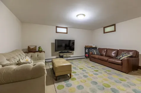 72 Two Cow Lane Manchester VT 05255