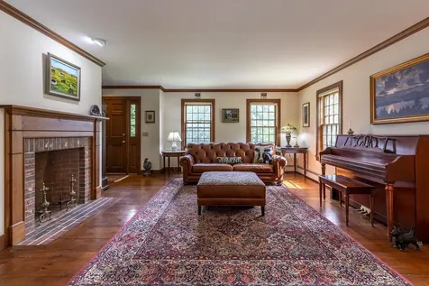 72 Two Cow Lane Manchester VT 05255