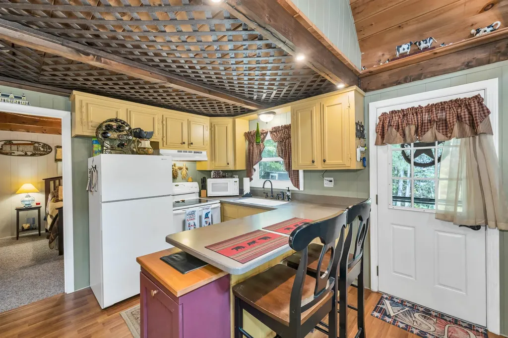 294 Bennett Road Freedom NH 03836