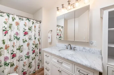 77 Freedom Lane Laconia NH 03249