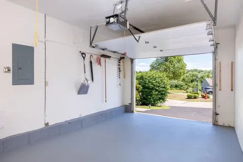 77 Freedom Lane Laconia NH 03249