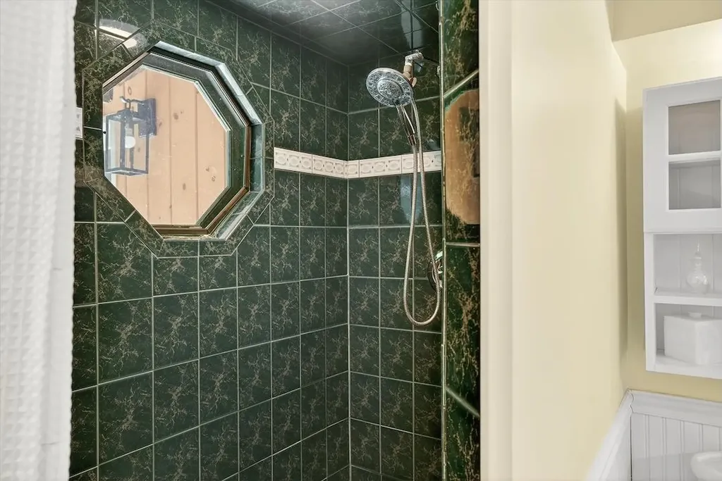 532 Sherwood Forest Londonderry VT 05148