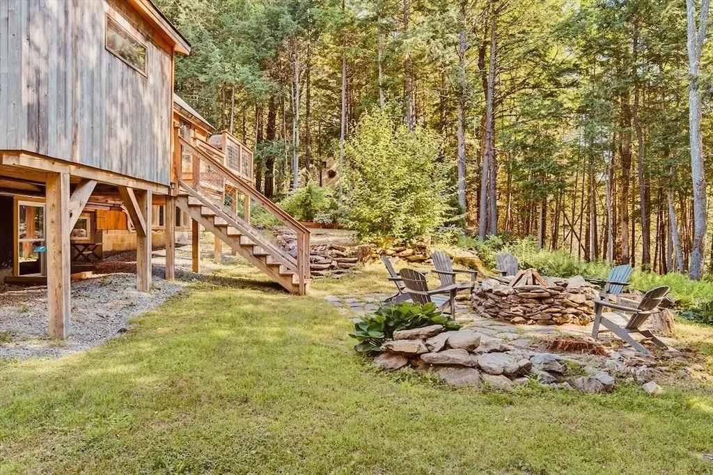 532 Sherwood Forest Londonderry VT 05148