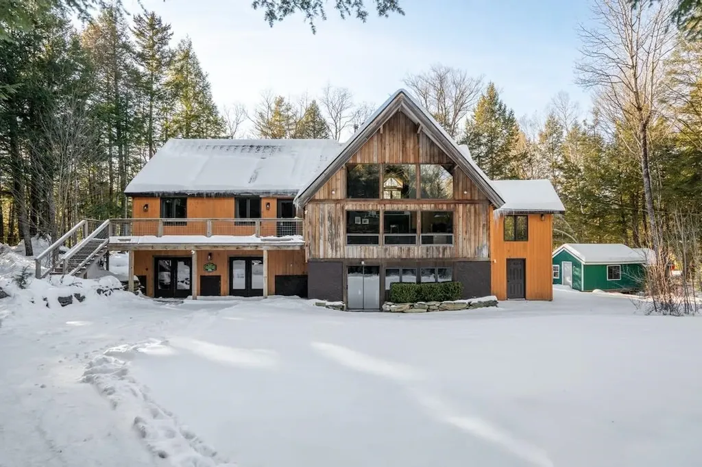 532 Sherwood Forest Londonderry VT 05148