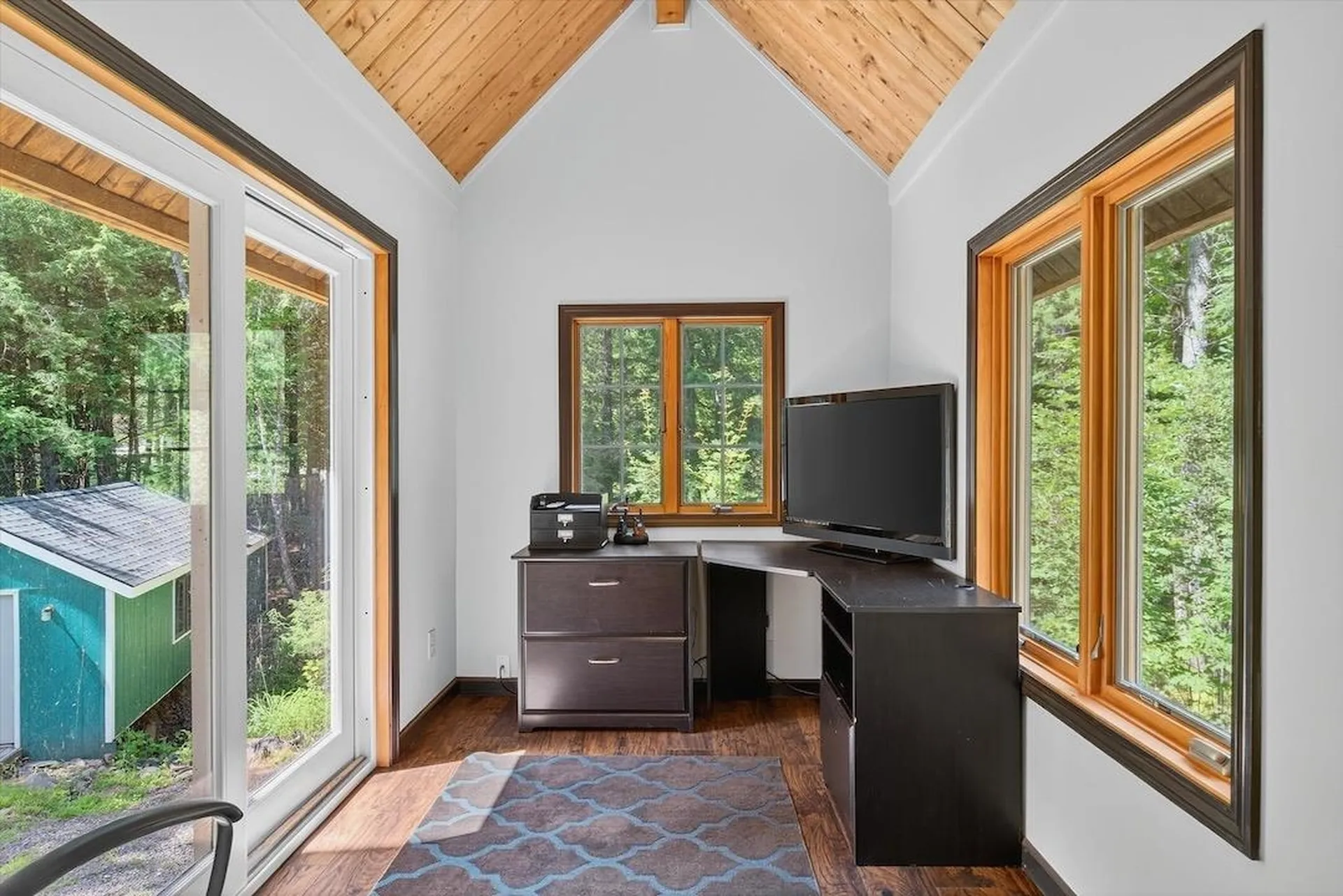 532 Sherwood Forest Londonderry VT 05148