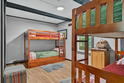 532 Sherwood Forest Londonderry VT 05148