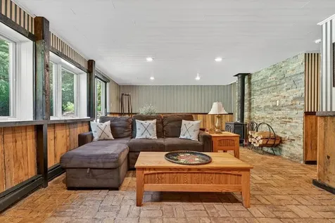 532 Sherwood Forest Londonderry VT 05148