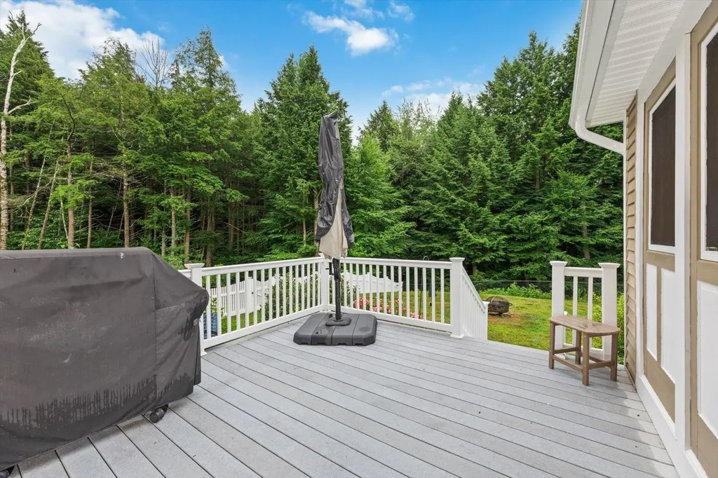 62 Monadnock Lane Peterborough NH 03458