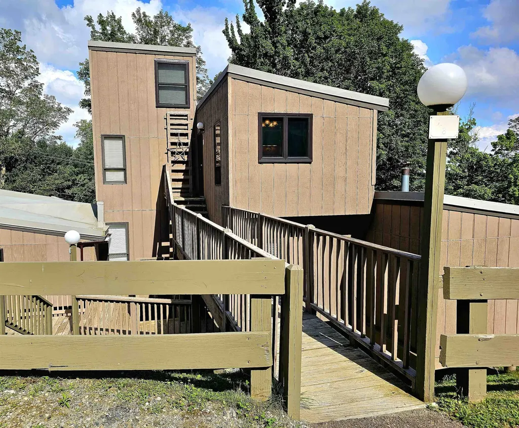 136 Middle Earth Drive Warren VT 05674