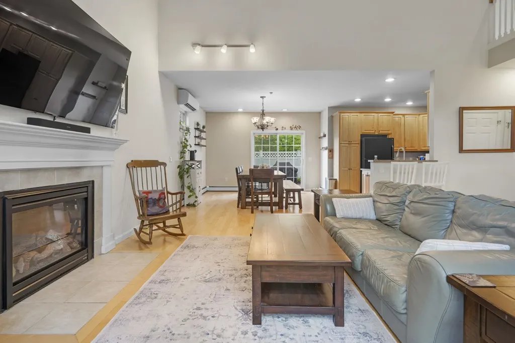 30 Stonehurst Common Hanover NH 03755