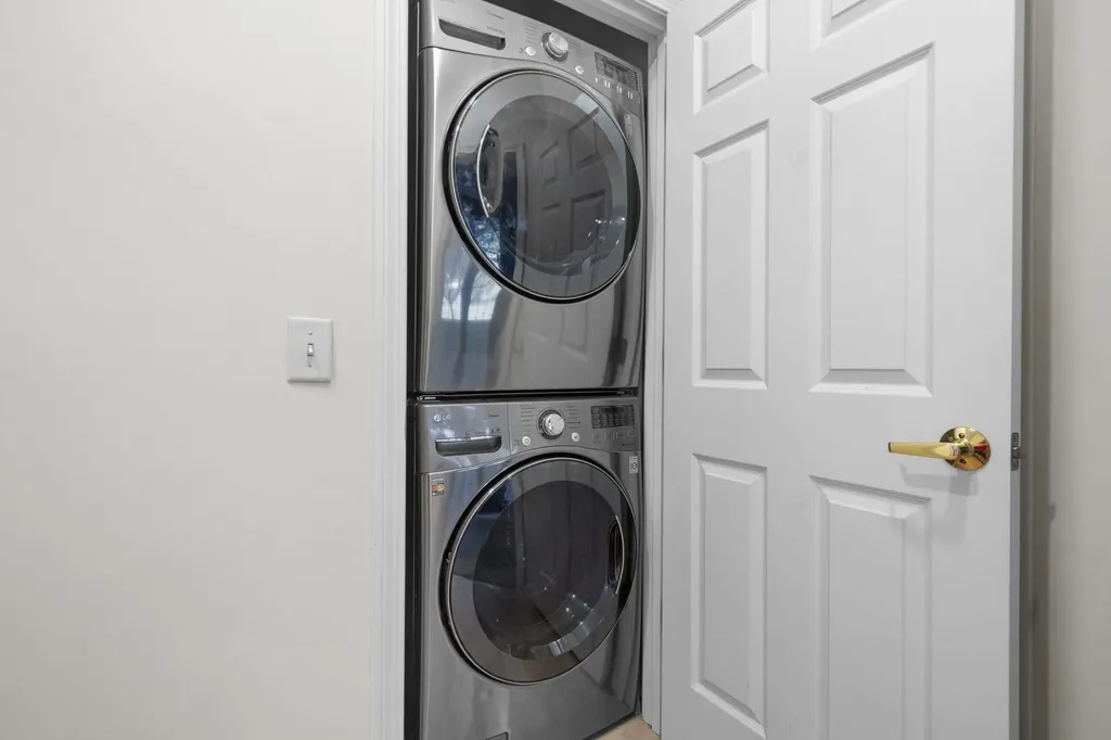 30 Stonehurst Common Hanover NH 03755