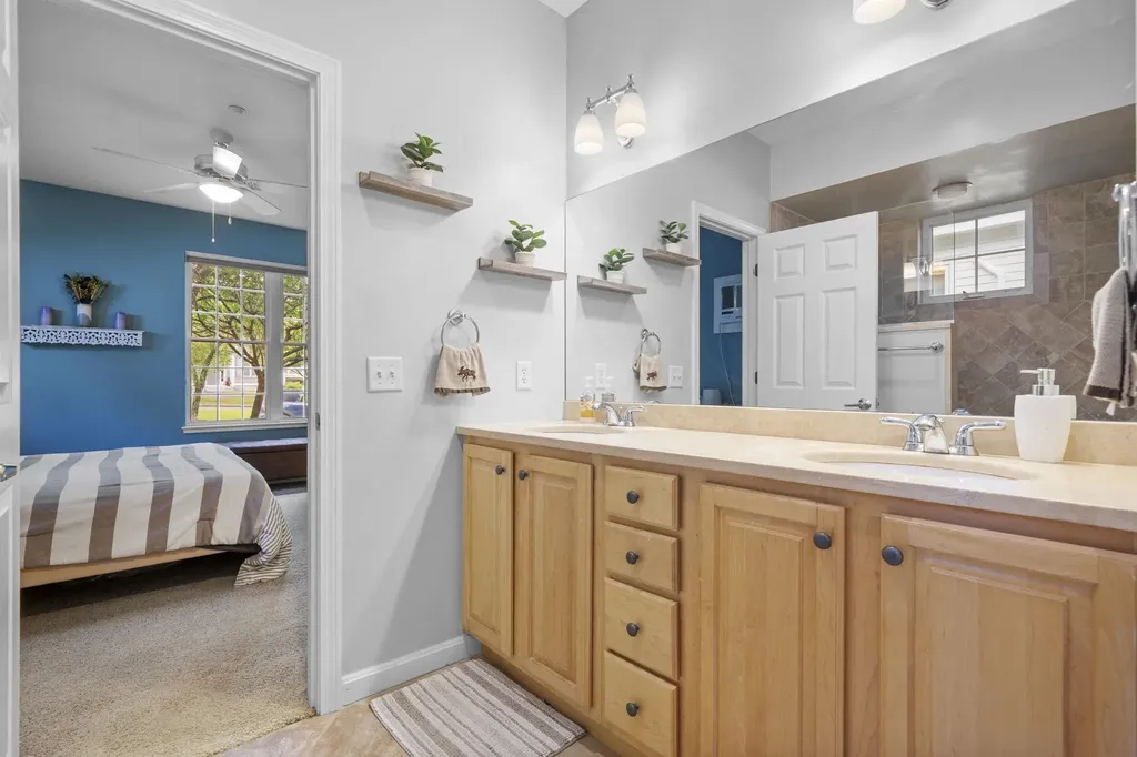 30 Stonehurst Common Hanover NH 03755