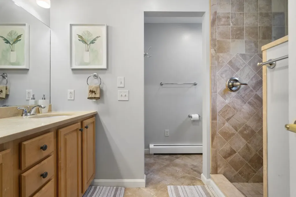 30 Stonehurst Common Hanover NH 03755