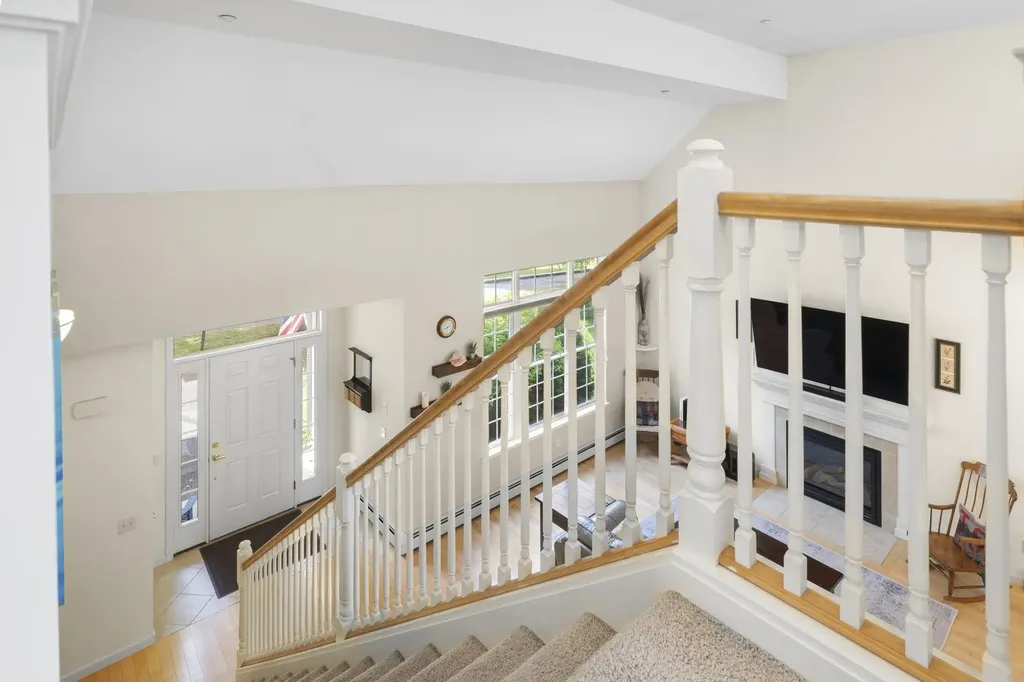 30 Stonehurst Common Hanover NH 03755